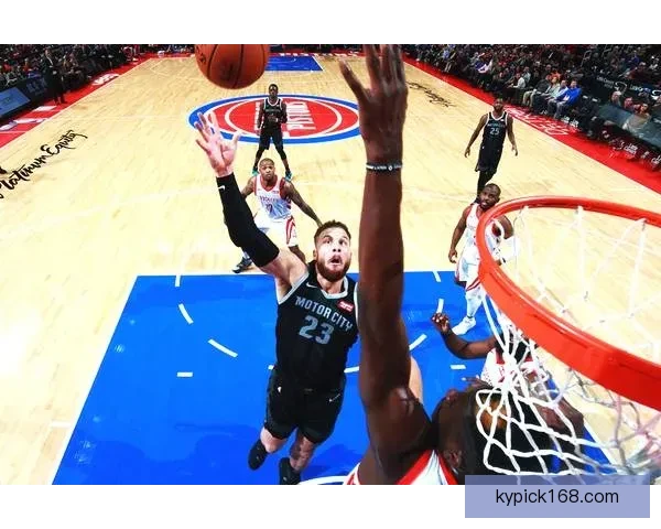 布朗：防守挡拆失误篮板被压制导致黄蜂获胜