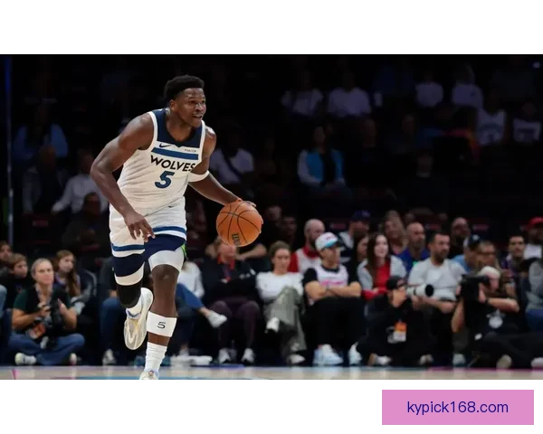 爱德华兹因膝伤缺阵活塞 生涯巅峰赛季遗憾无缘各大奖项